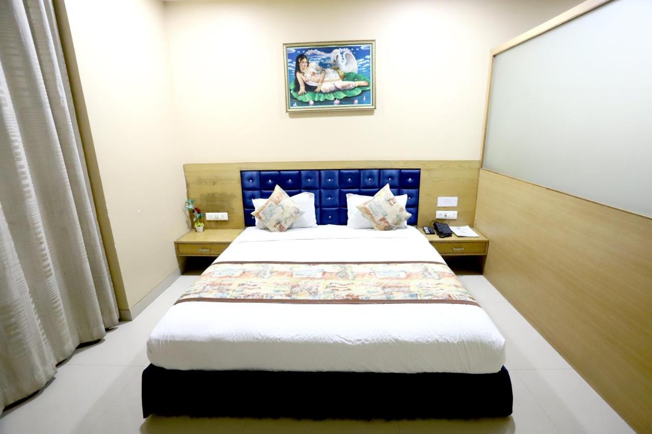 Hotel Blue Pearl Bhopal Exterior photo