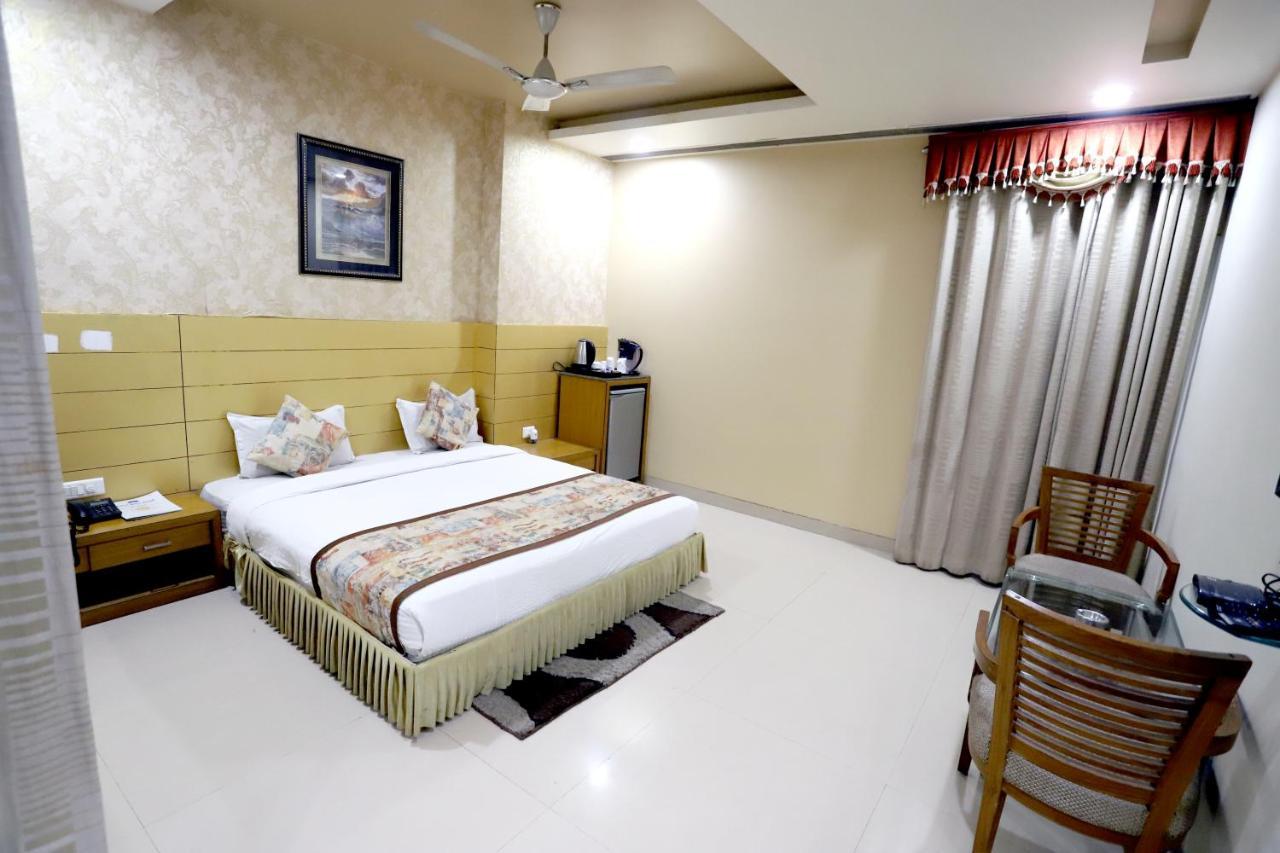 Hotel Blue Pearl Bhopal Exterior photo